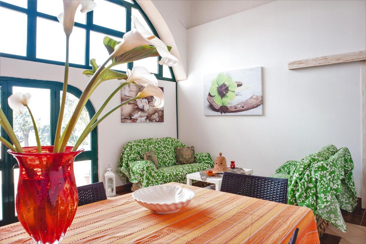 Casa Vacanza Gico' Villa อเลซิโอ ภายนอก รูปภาพ