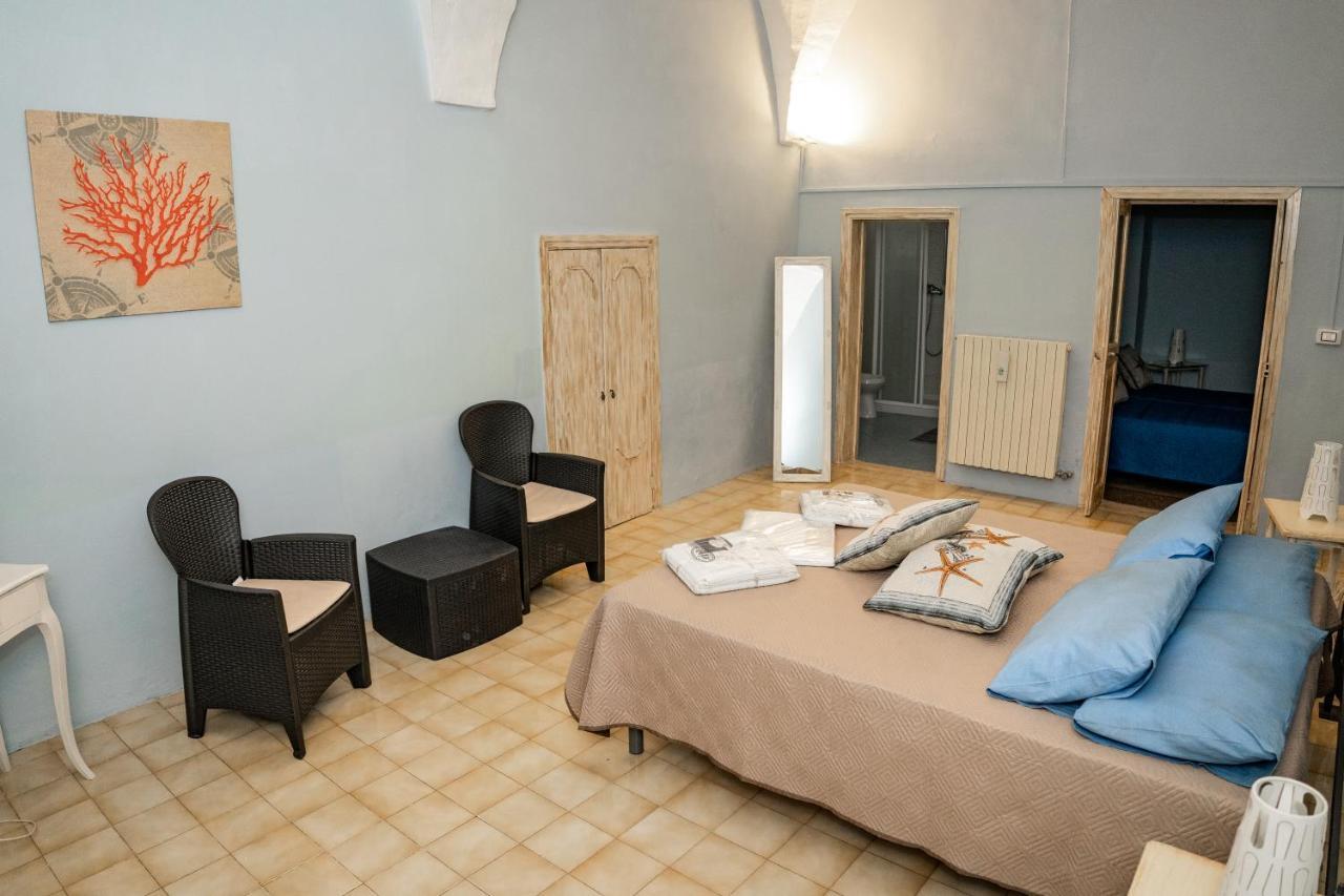 Casa Vacanza Gico' Villa อเลซิโอ ภายนอก รูปภาพ